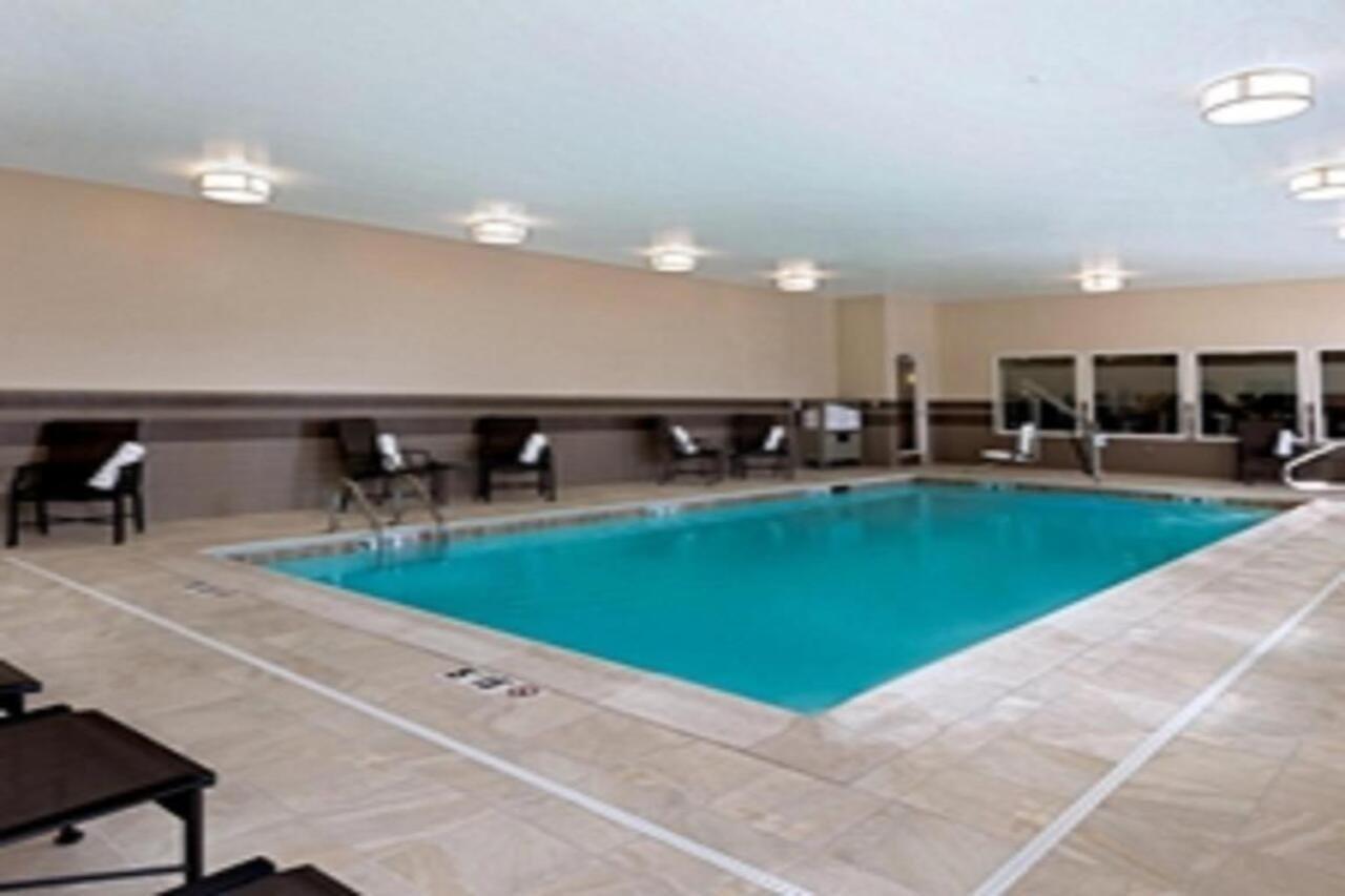 Hampton Inn Lewiston-Auburn Buitenkant foto