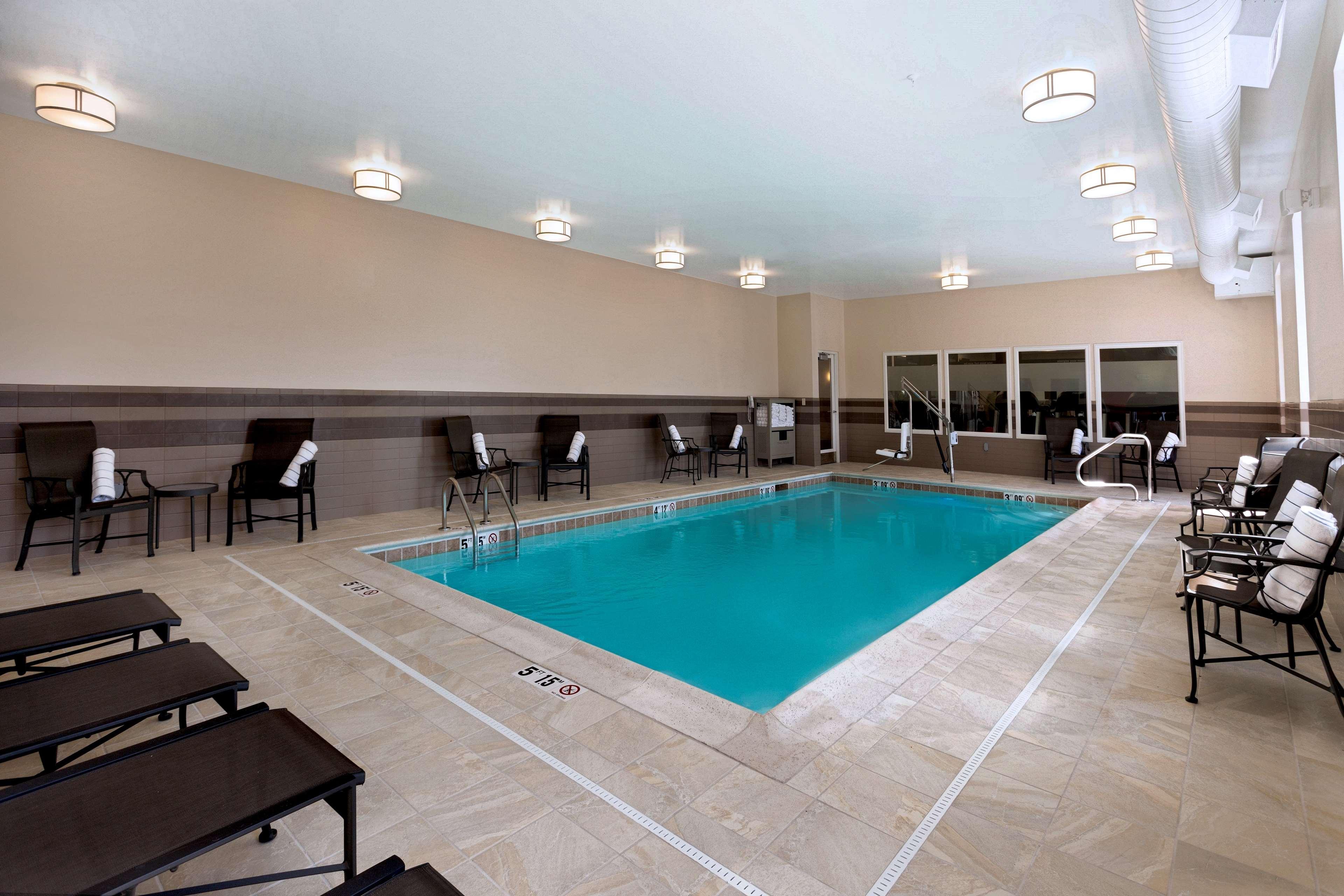 Hampton Inn Lewiston-Auburn Buitenkant foto