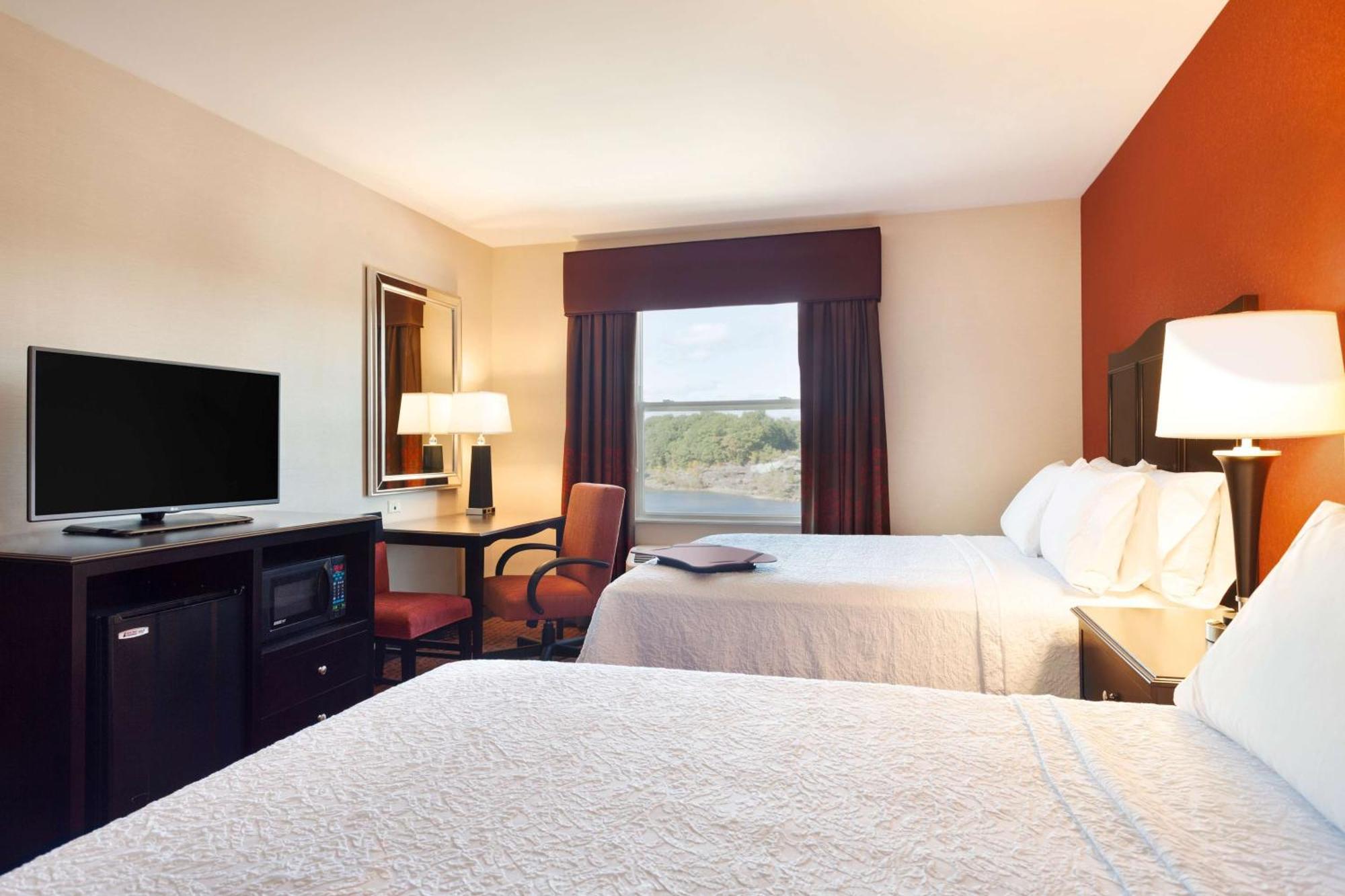 Hampton Inn Lewiston-Auburn Buitenkant foto